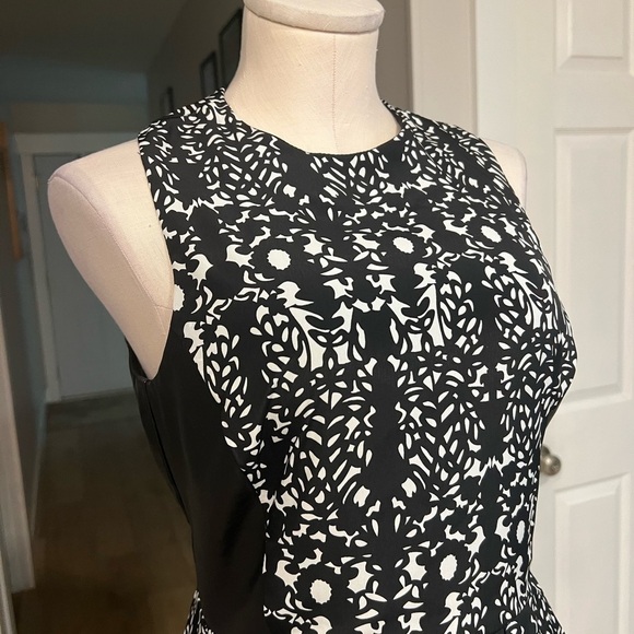 HUNTER BELL black and white abstract print with leather trip sleeveless dress - Picture 4 of 15